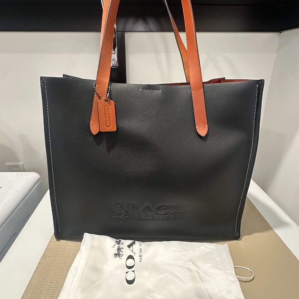 Barely Used Coach Relay Tote Bag Black Leather